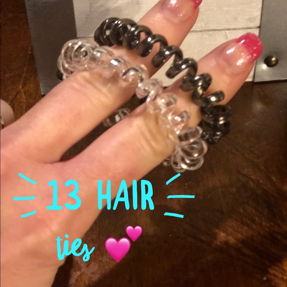 ✨13 TeleCoil Hair Ties. Brand New✨